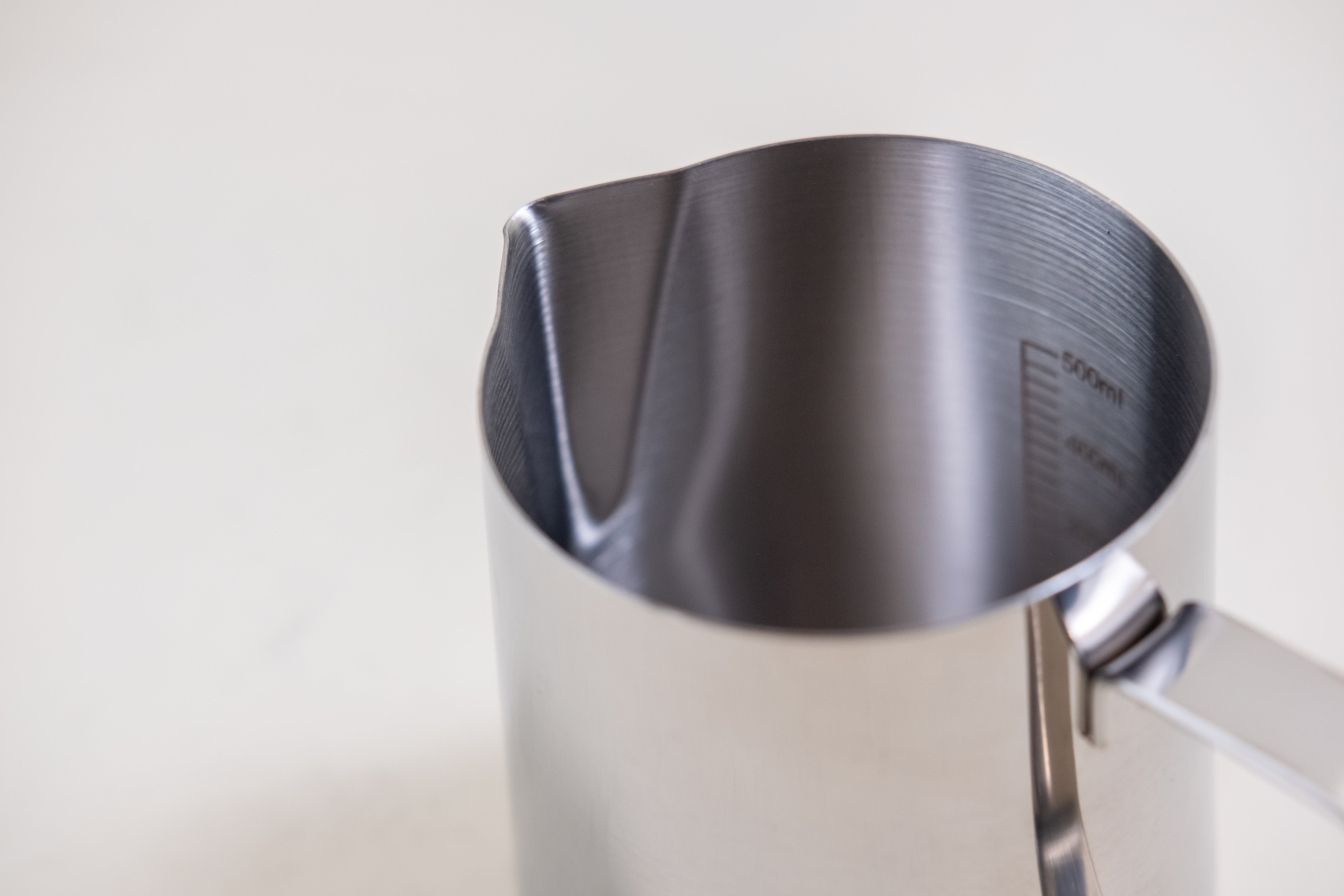 Basic Milk Pitcher 500ml stainless steel for latte art and milk frothing, barista coffee tool